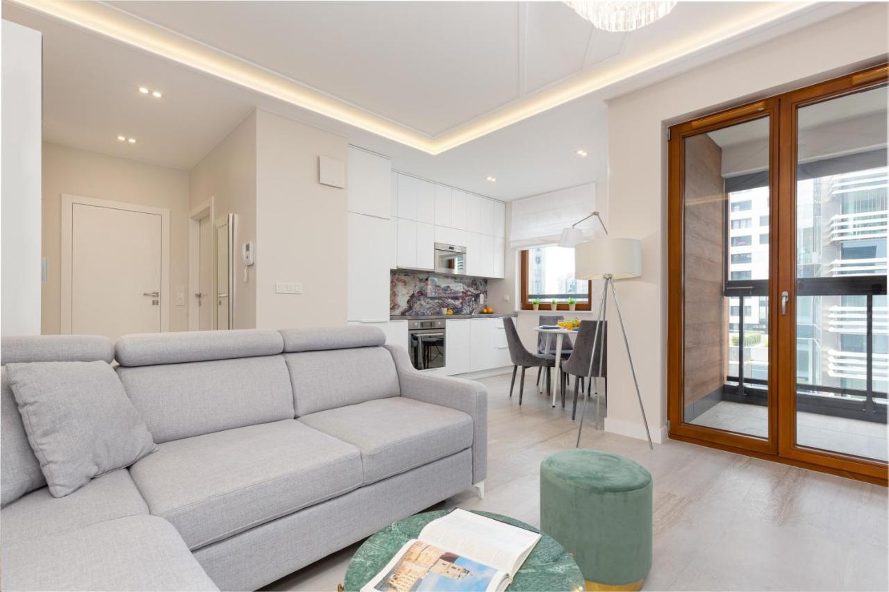 City Center Apartments Grzybowska With Parking By Noclegi Renters Warschau Exterior foto