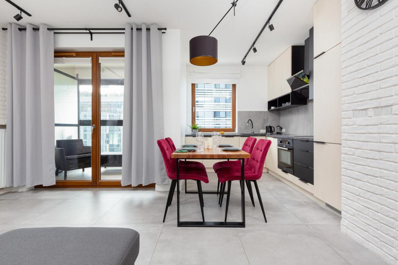 City Center Apartments Grzybowska With Parking By Noclegi Renters Warschau Exterior foto